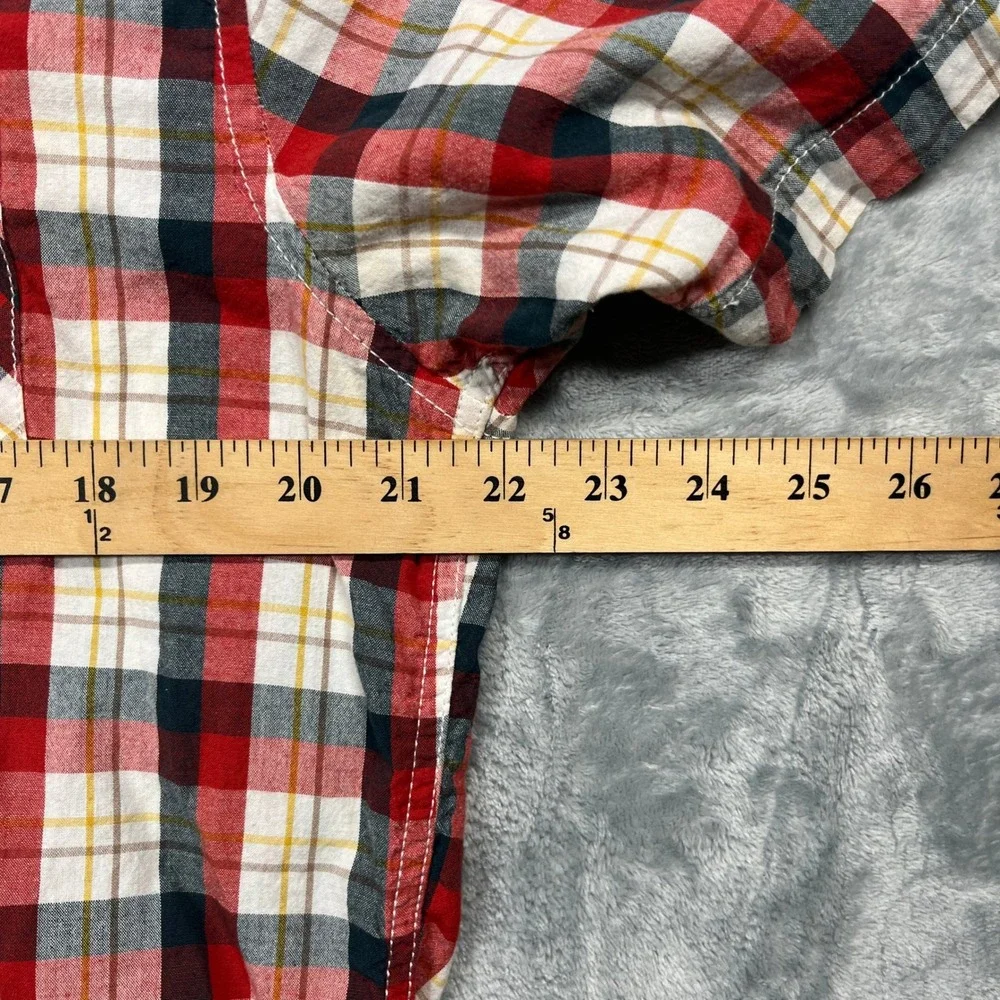 Quiksilver Plaid Button Up Shirt Mens Large Red White Black‎ Short Sleeve Surf
